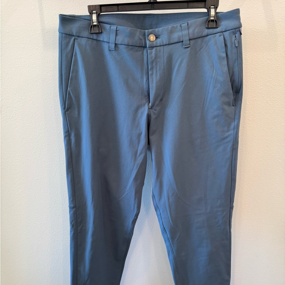 Men’s Lululemon Commission Slim-Fit Pant